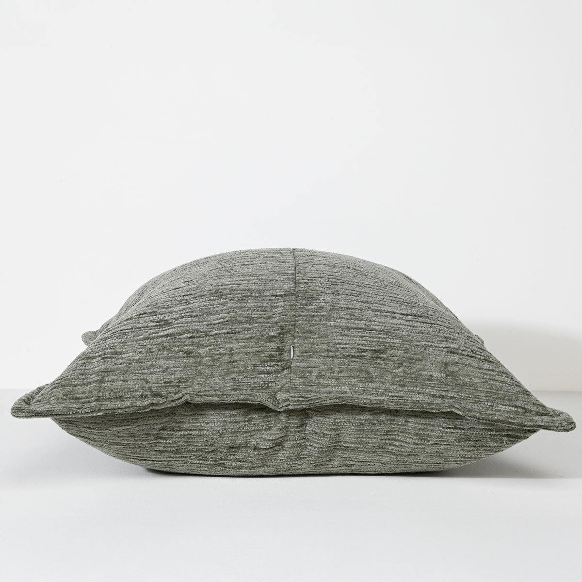 Ruffled Sage – Stoffkissen – 55 X 55