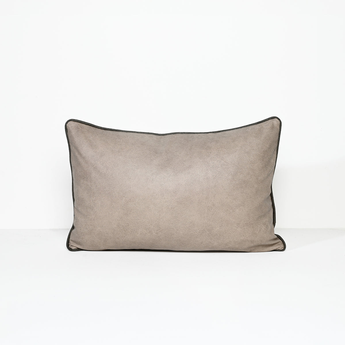 Kunstleder Taupe - Vinylkissen - 40 x 60